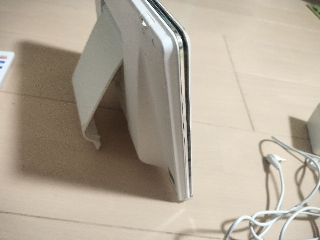 Panasonic どこでもビエラ　UN-10CE9D ポータブルテレビ