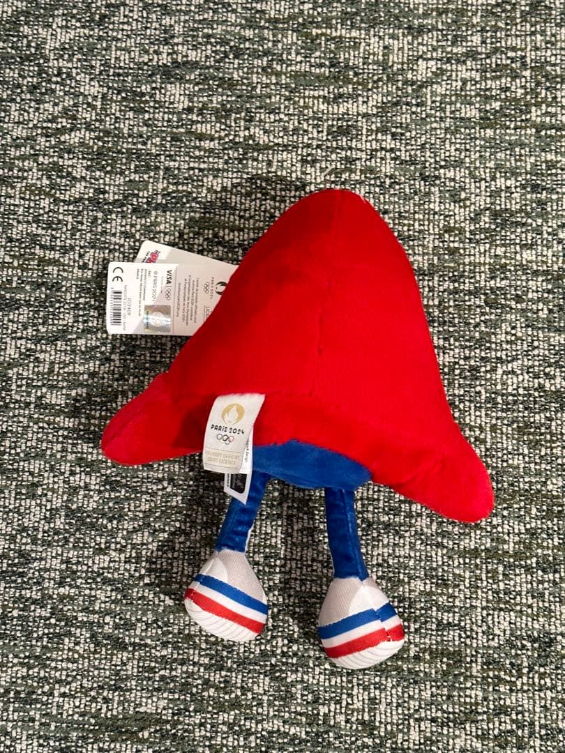 パリ2024 オリンピック マスコット フリージュ　ぬいぐるみ