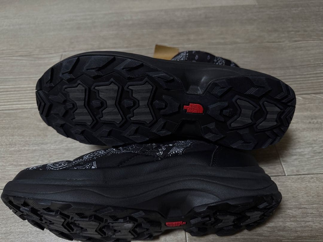 韓国ノースフェイス　スノーブーツ