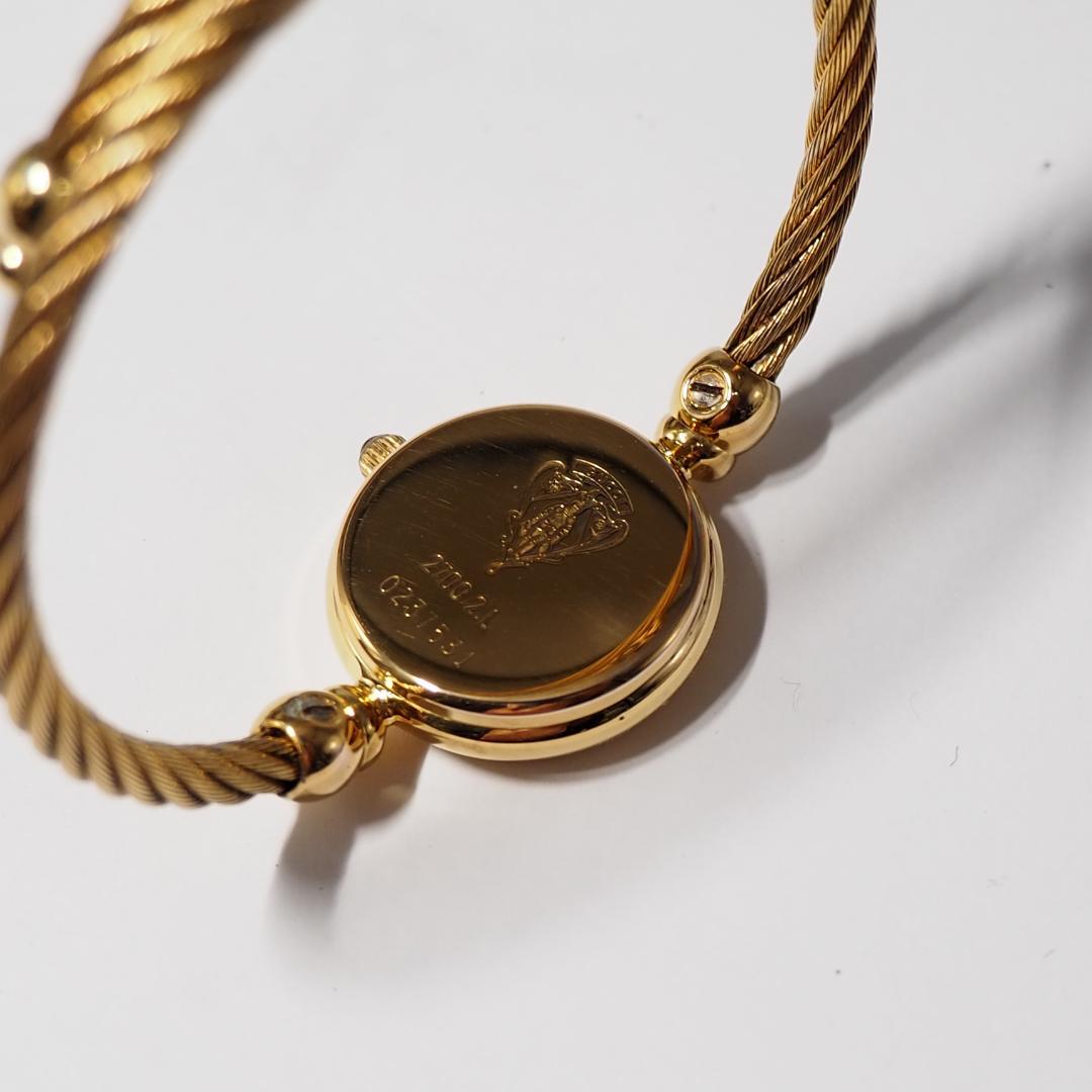 美品 グッチ GUCCI バングルウォッチ 2700L シェル 腕時計 H611