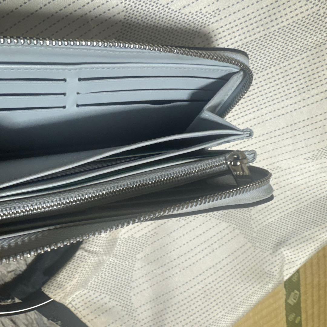 ルイヴィトンレア長財布