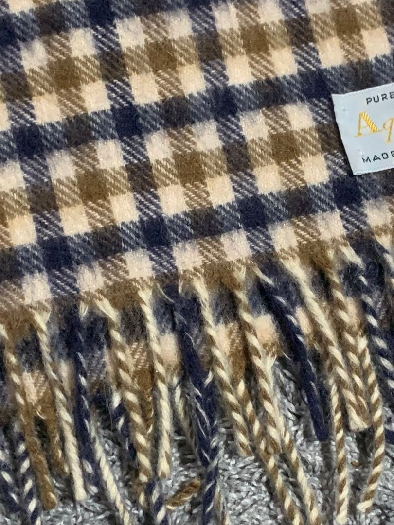 Aquascutum カシミヤ チェックマフラー。美品。