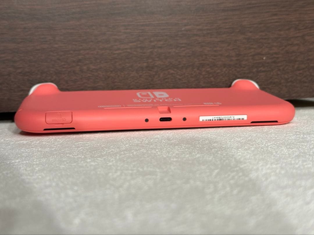 Nintendo Switch Lite コーラルピンク 純正充電器・ケース付