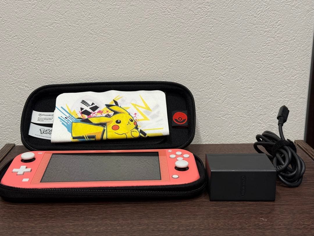 Nintendo Switch Lite コーラルピンク 純正充電器・ケース付