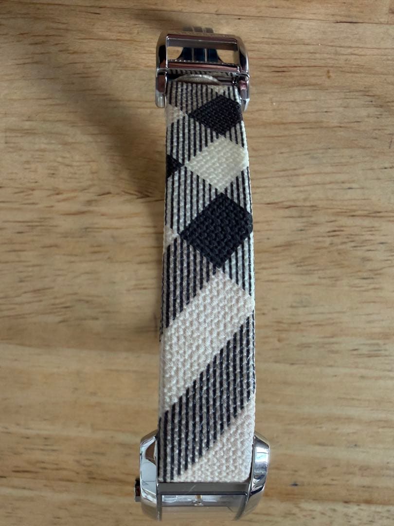 【未使用】バーバリー腕時計　レディースBU9503