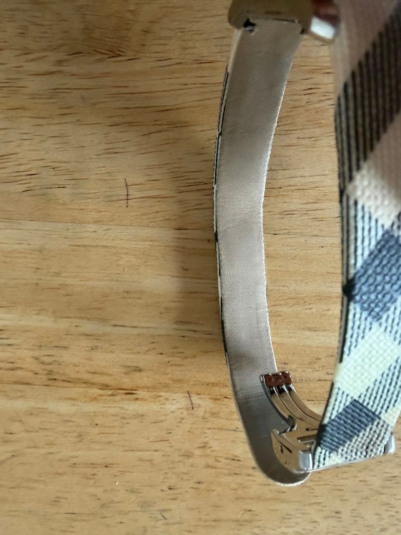 【未使用】バーバリー腕時計　レディースBU9503