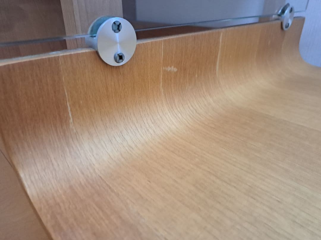 IDC大塚家具ガラスローテーブル