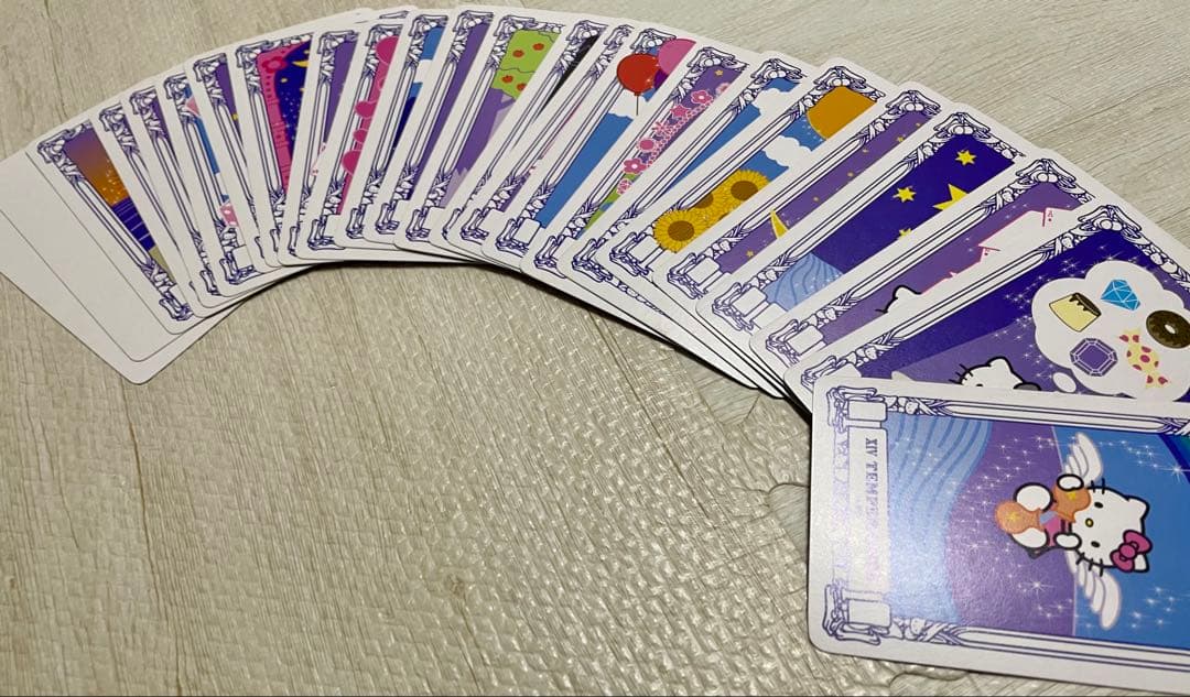 ハローキティのタロット占い 鏡リュウジ