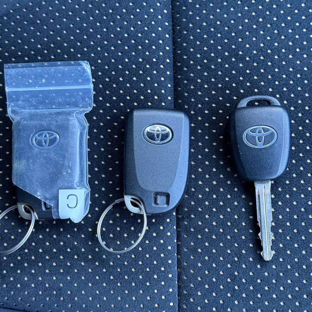 ハイエース　スマートキー　キーレス　3個セット　4ボタン　両側パワースライド