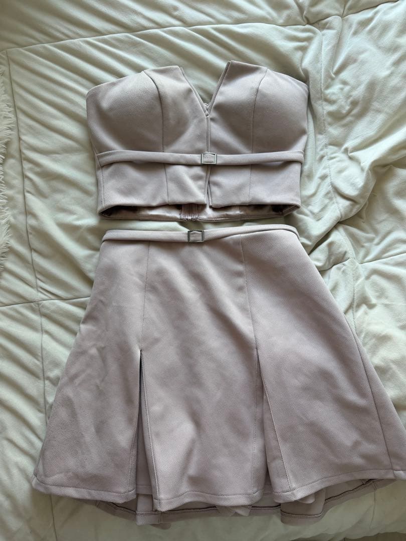 ROBE de FLEURS ピンクストラップレスドレス