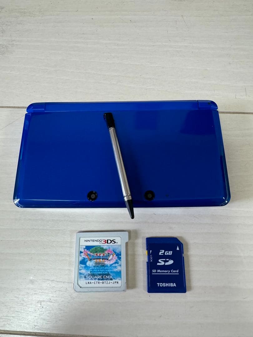 Nintendo　ニンテンドー3DS 　美品　任天堂　ゲーム機