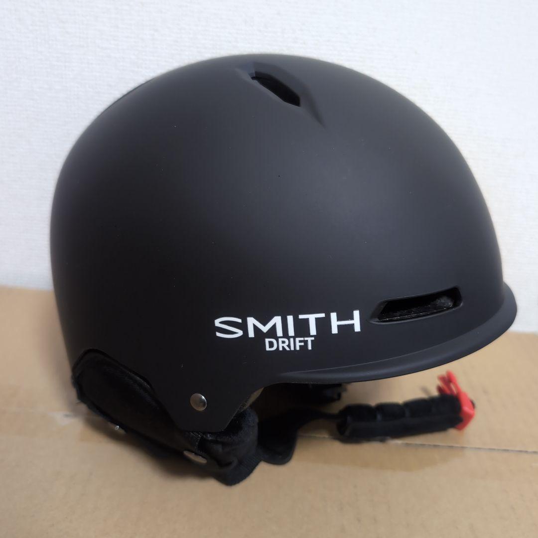 ま*ん様 新品・ SMITH スキー・スノボ ヘルメットLサイズ（58㎝〜62㎝