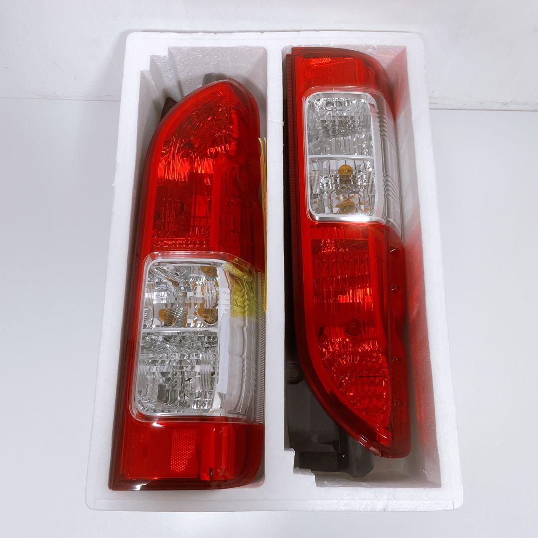 【R7/11月新車外し】TOYOTA ハイエース純正 200系 テールランプ