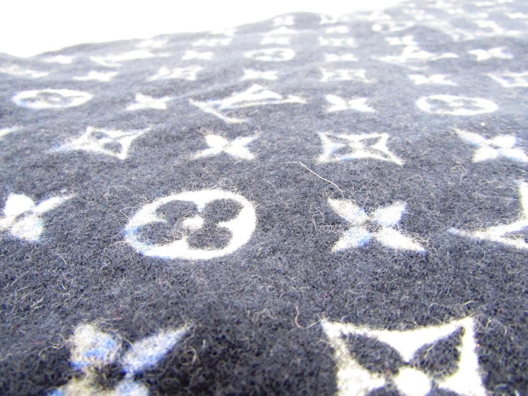 ルイ・ヴィトン M71348 マフラー・モノグラム カシミヤ Y1922