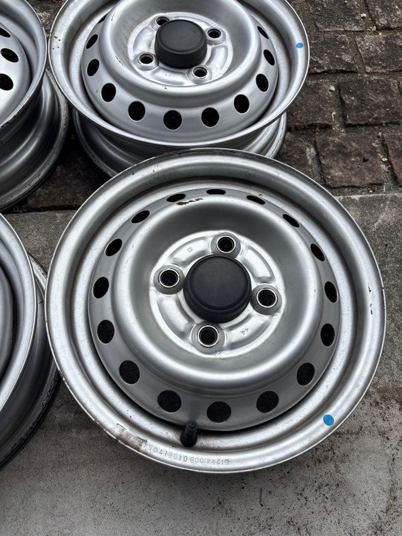 12x4.0J スチールホイール 4穴 シルバー