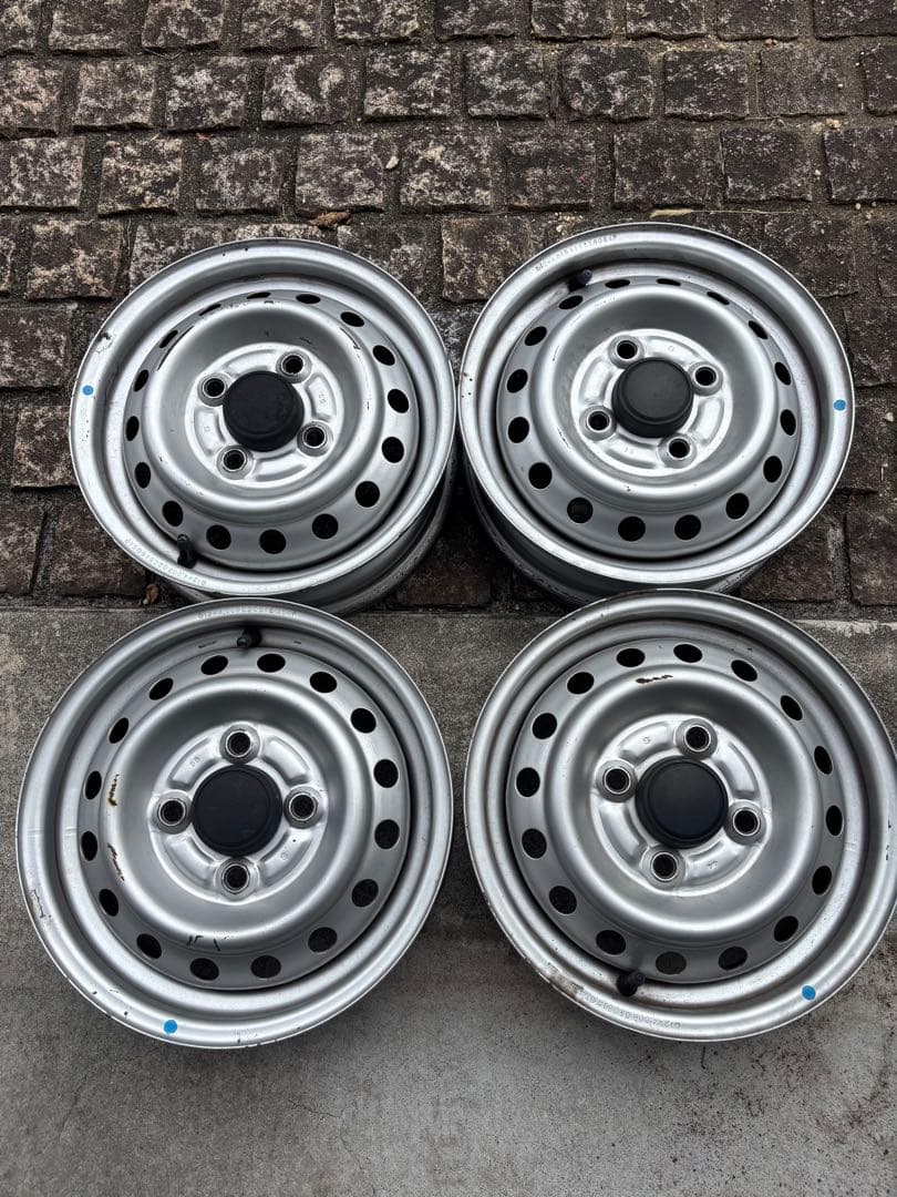 12x4.0J スチールホイール 4穴 シルバー