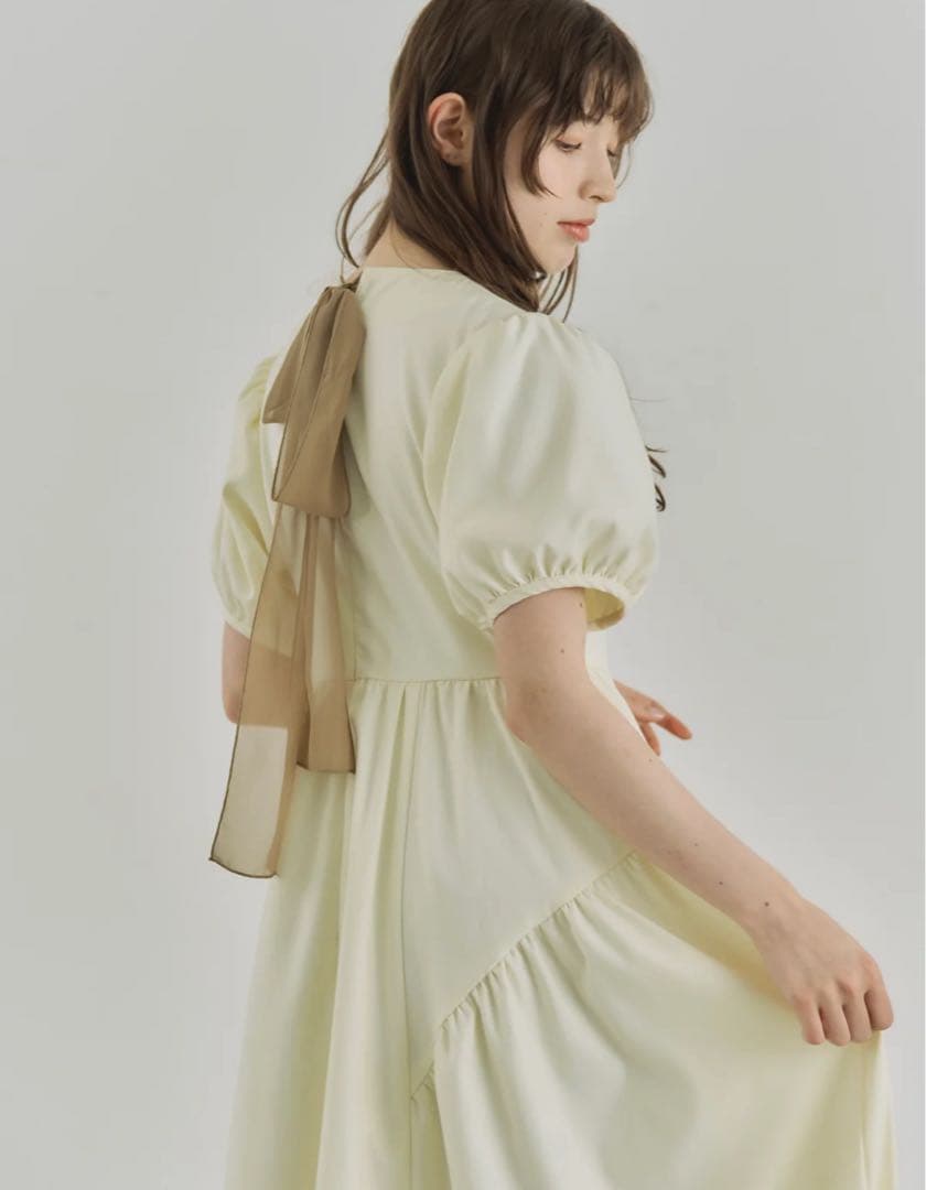 YOURMLE PUFF SLEEVE RIBBON DRESS ホワイト