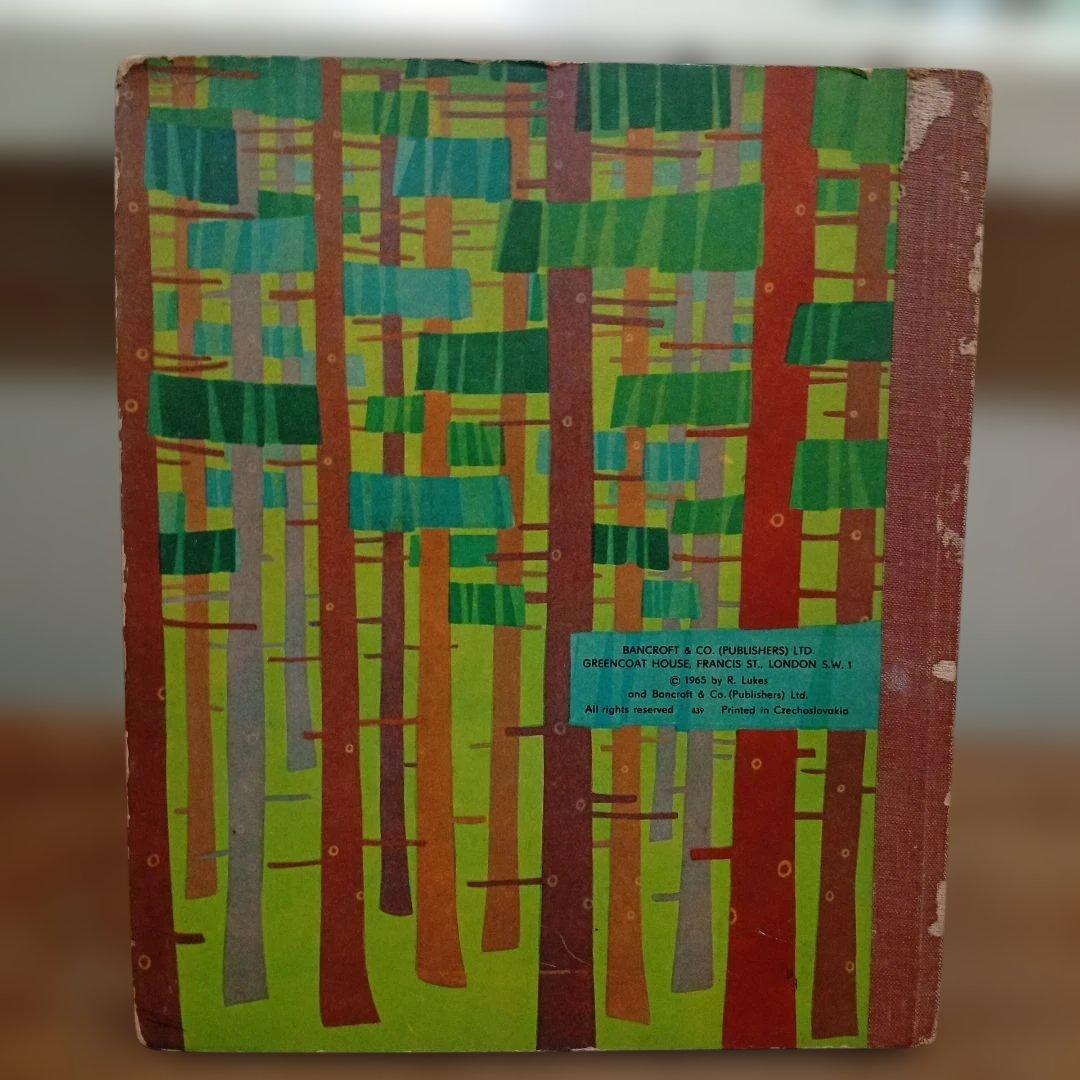 ルドルフ・ルケシュ 洋書 しかけ絵本「FLEETFOOT THE FAWN」