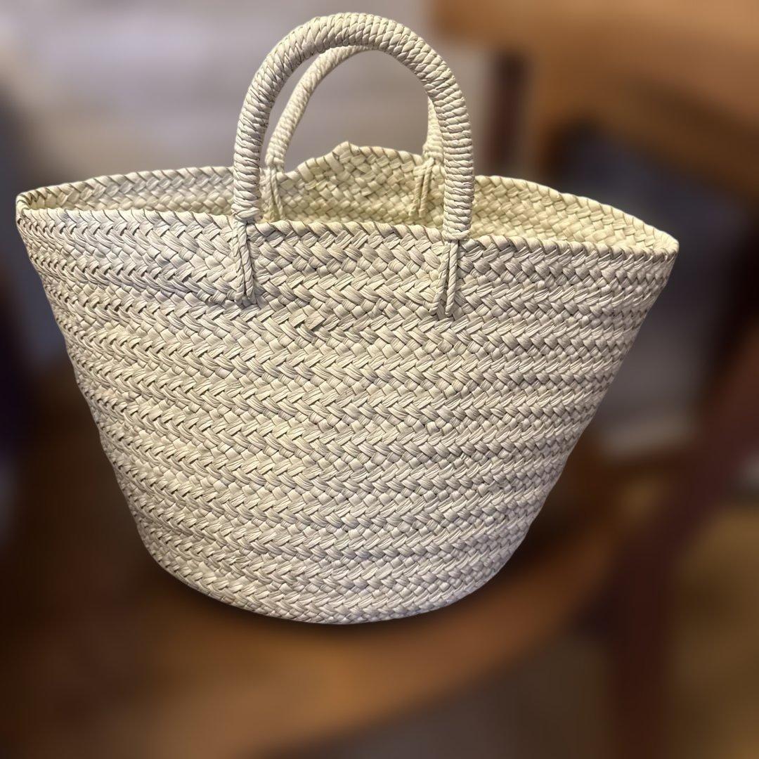 【最終値下げ】【美品】Aeta アエタ BASKET M ホワイト　かごバッグM