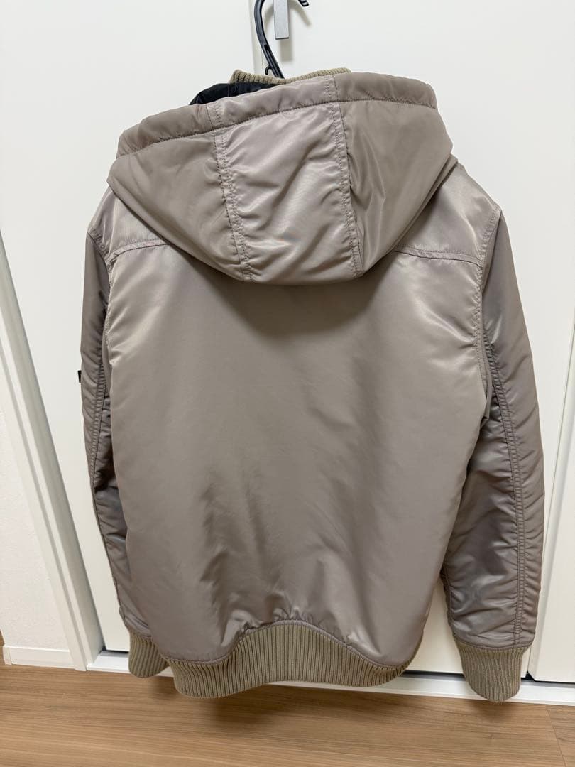ALPHA INDUSTRIES フーデッドリブジャケット　L ベージュ