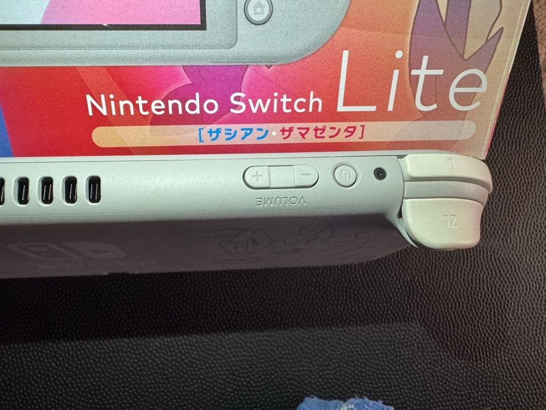 Nintendo Switch LITE ザシアン・ザマゼンタ　本体美品