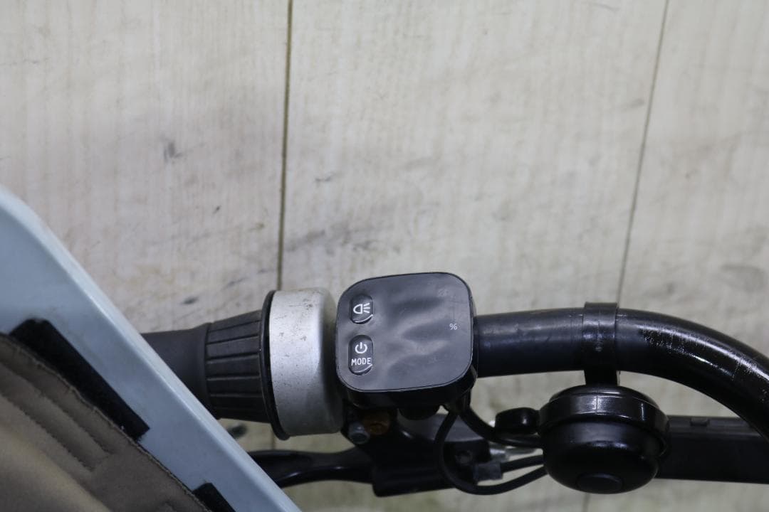 ブリヂストンbikke MOB dd BM0B48 24-20型6AH前後シート