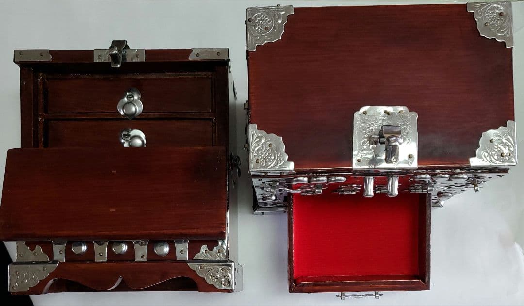 韓国李朝　ミニ箪笥木製の引き出し　アンティーク