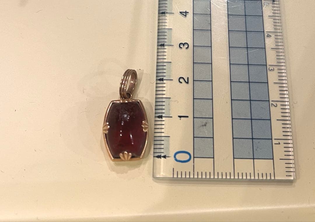 agete アガット アンバー　チャーム　10k 琥珀