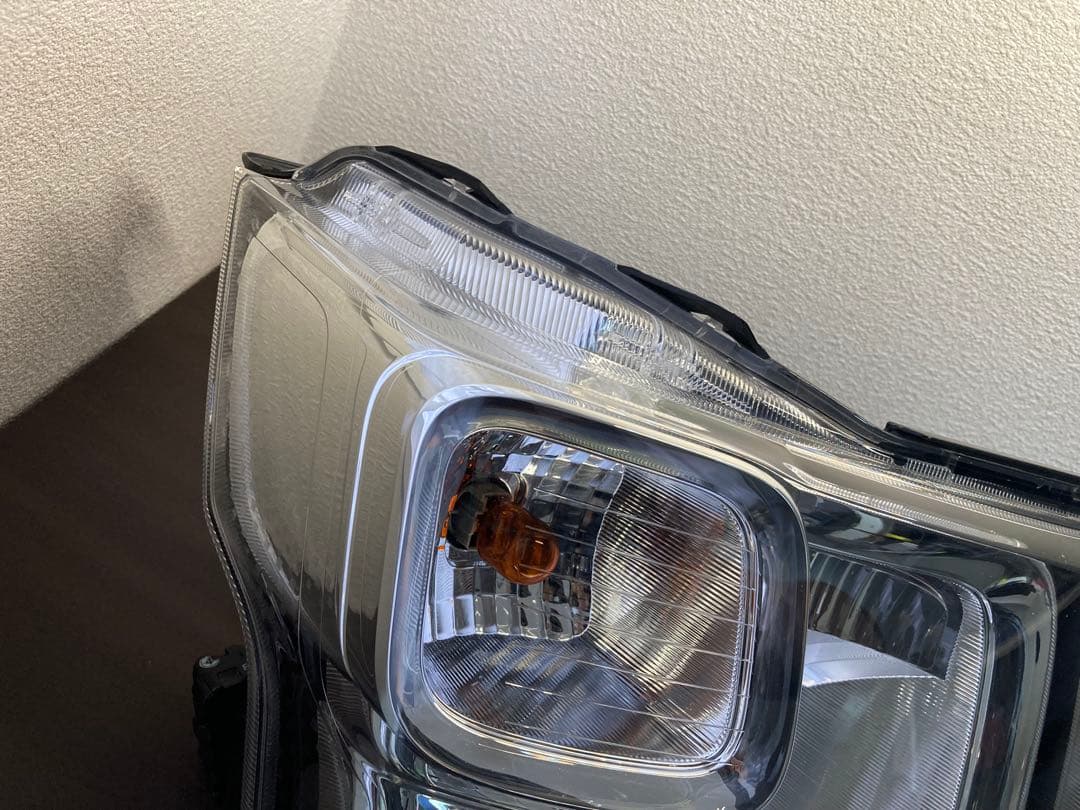 ワゴンR(MH55S) 右ヘッドライト　レベライザー付