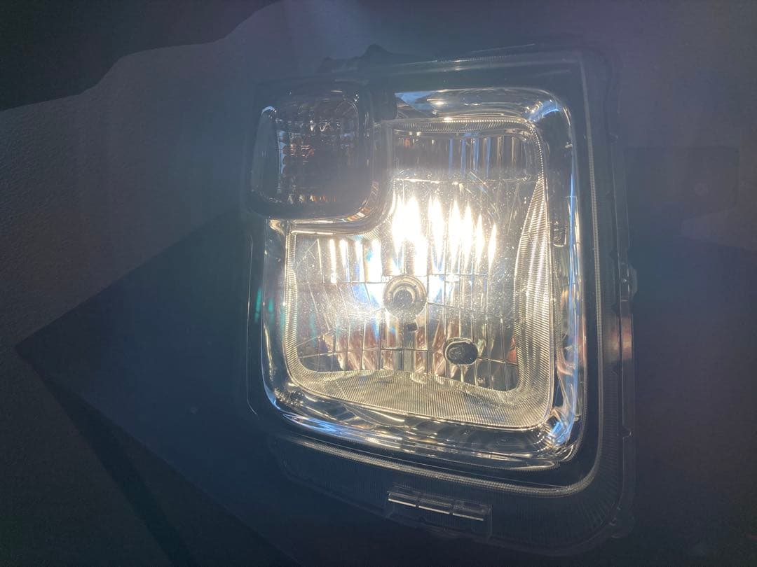 ワゴンR(MH55S) 右ヘッドライト　レベライザー付