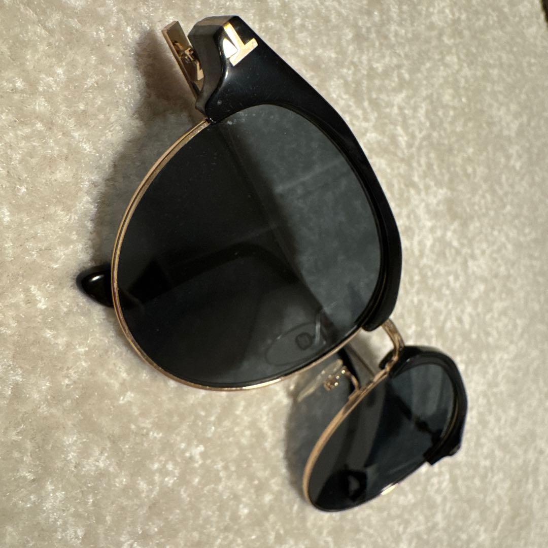TOM FORD サングラス TF889-K 01A