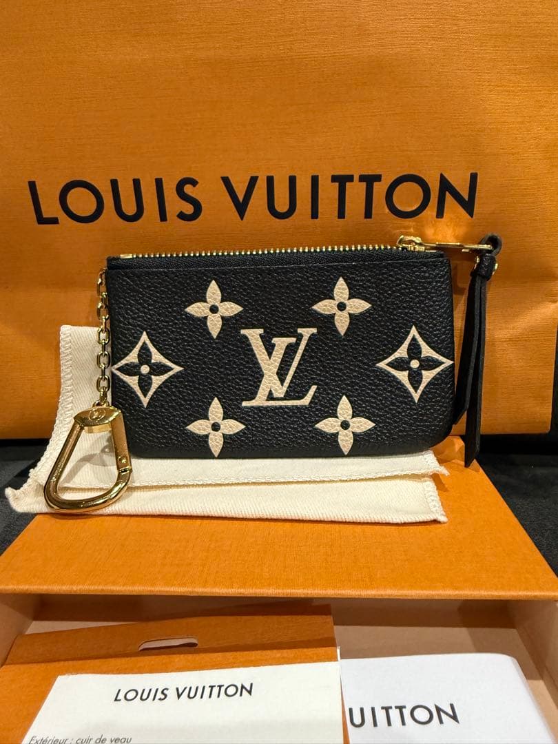 LOUIS VUITTON モノグラムキーケース ブラック