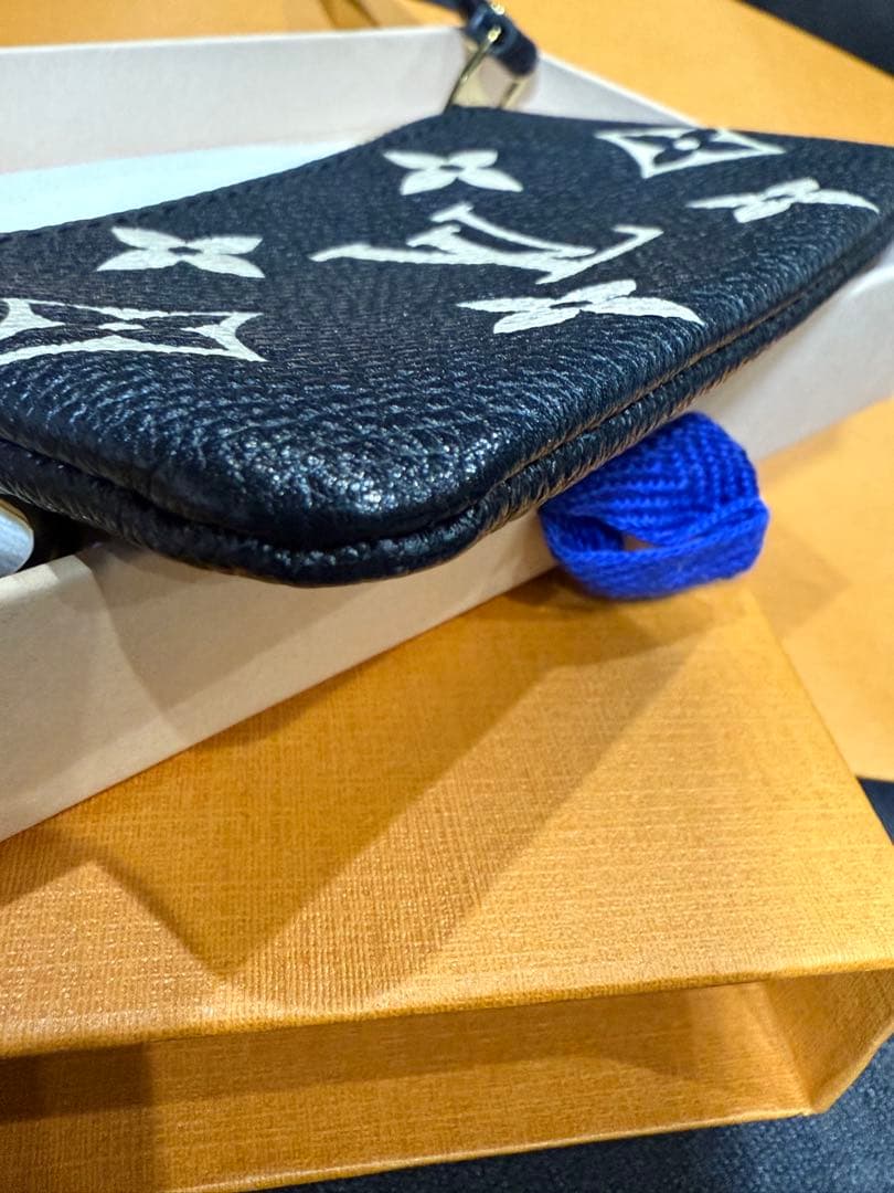 LOUIS VUITTON モノグラムキーケース ブラック