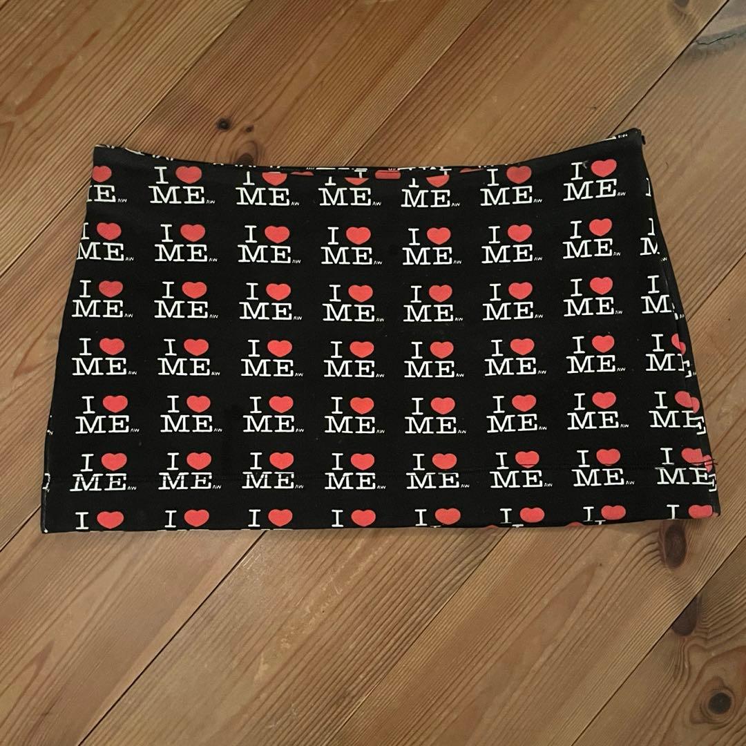 ashley williamsミニスカート