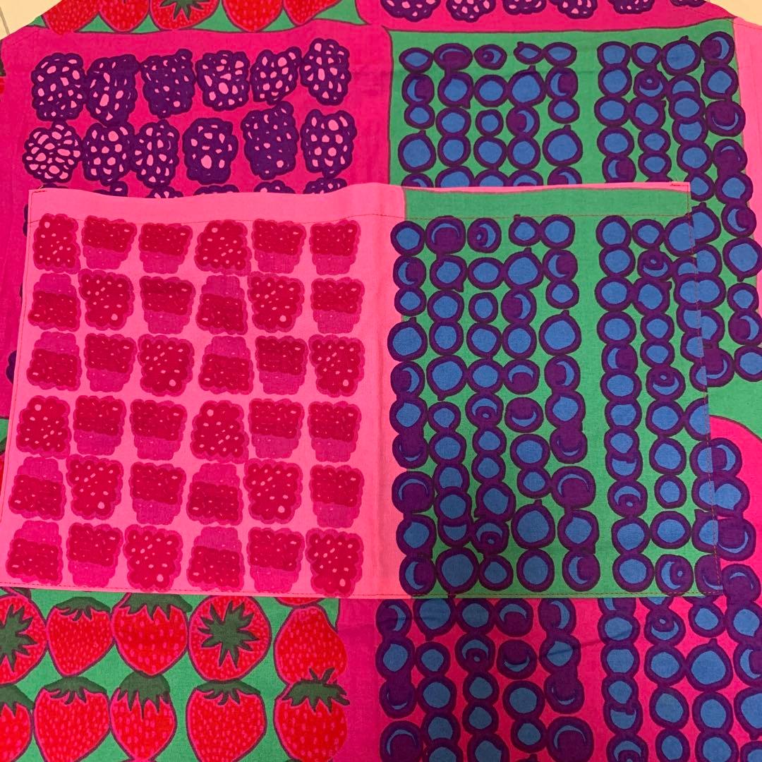 新品未使用　マリメッコ　エプロン　ムンモランマルヤット　廃盤品　希少　レア