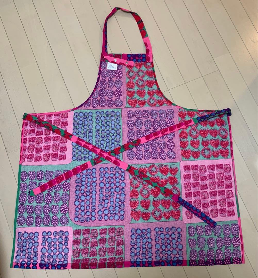 新品未使用　マリメッコ　エプロン　ムンモランマルヤット　廃盤品　希少　レア