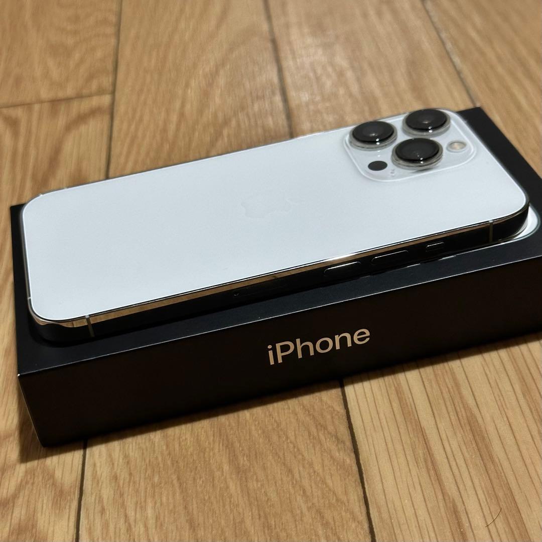 iPhone 13 Pro シルバー 128GB 香港国際SIMフリー
