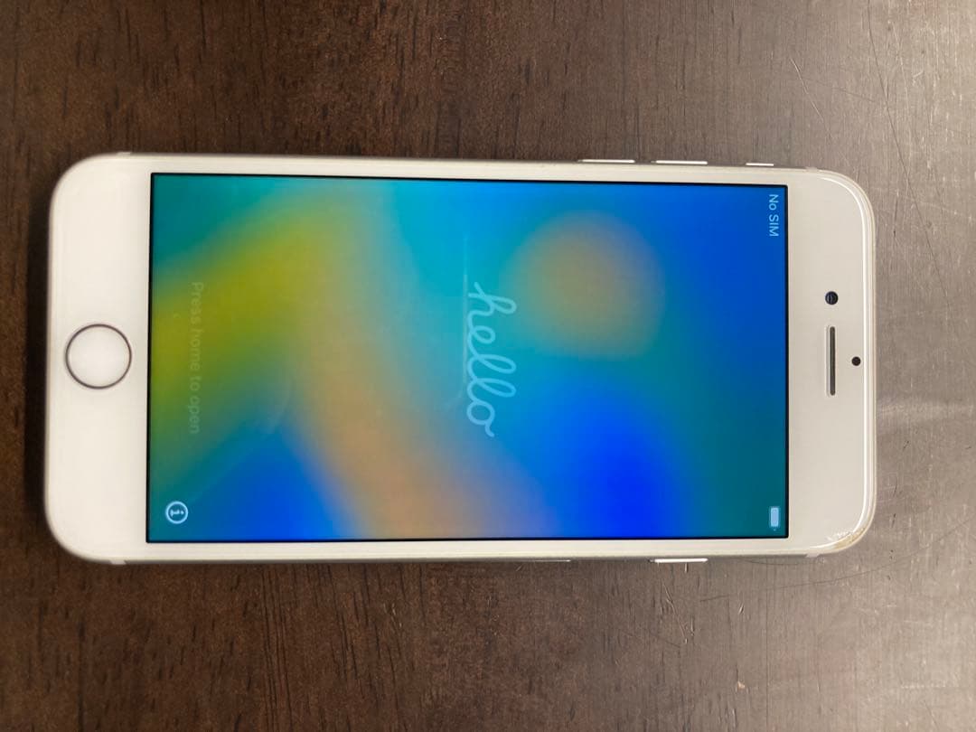 Apple iPhone 8 本体