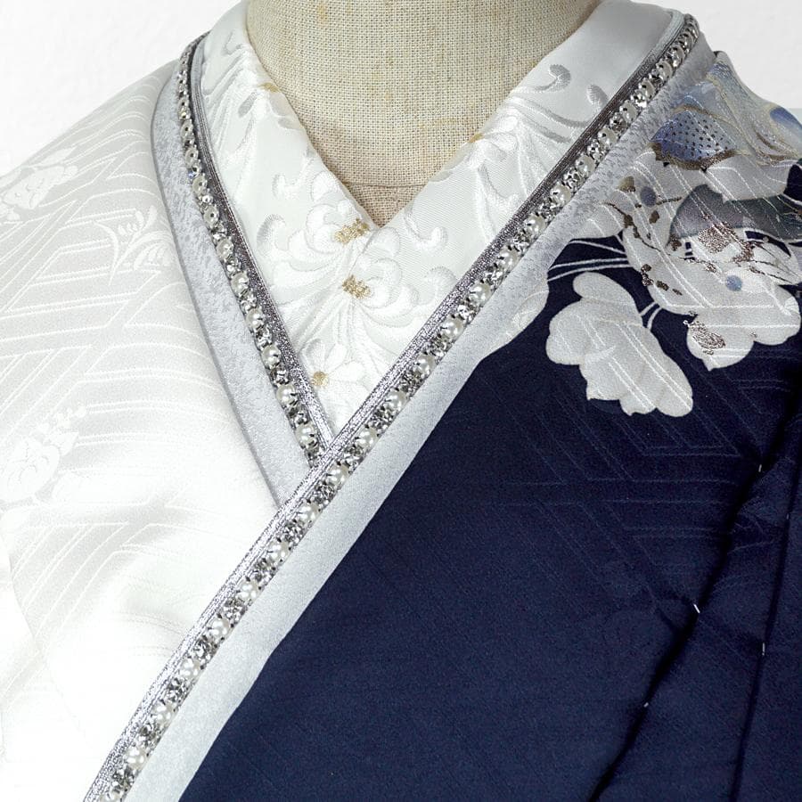 振袖フルセット　オーダー仕立て　紺色　ネイビー　刺繍　金彩加工　成人式