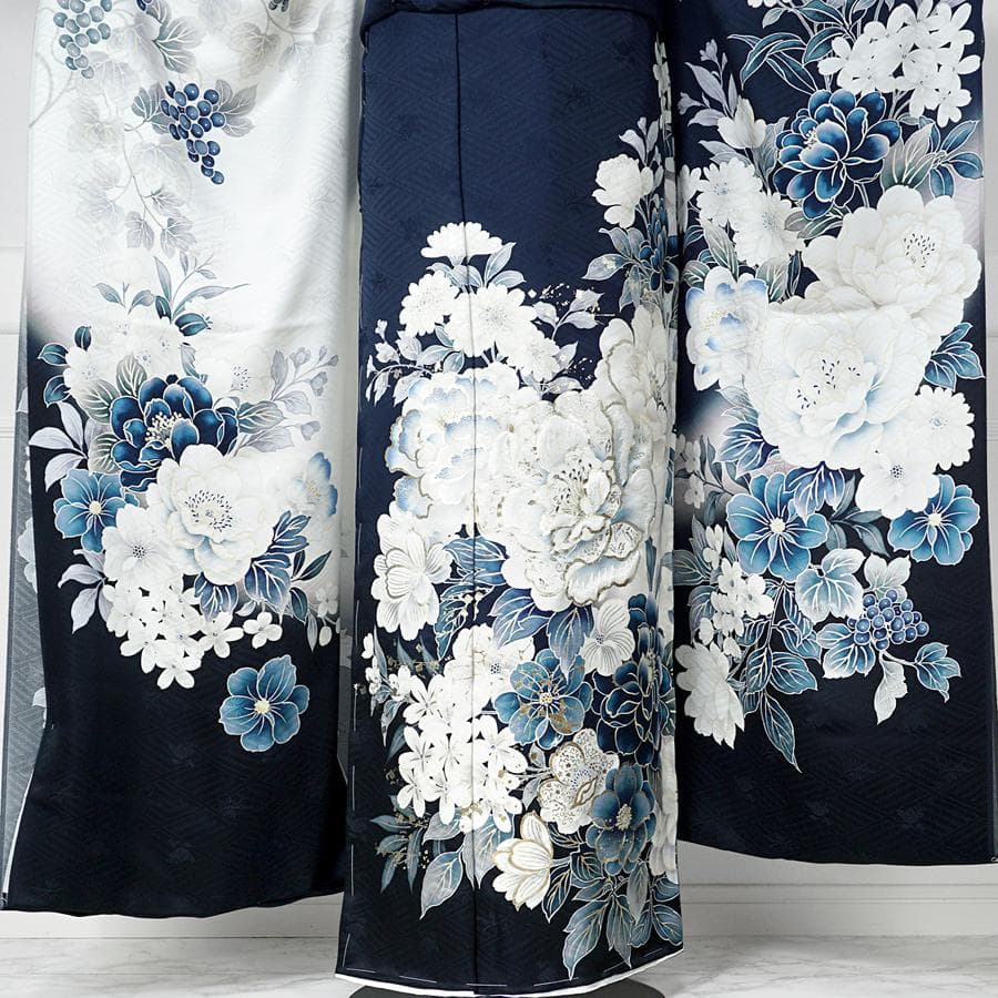 振袖フルセット　オーダー仕立て　紺色　ネイビー　刺繍　金彩加工　成人式