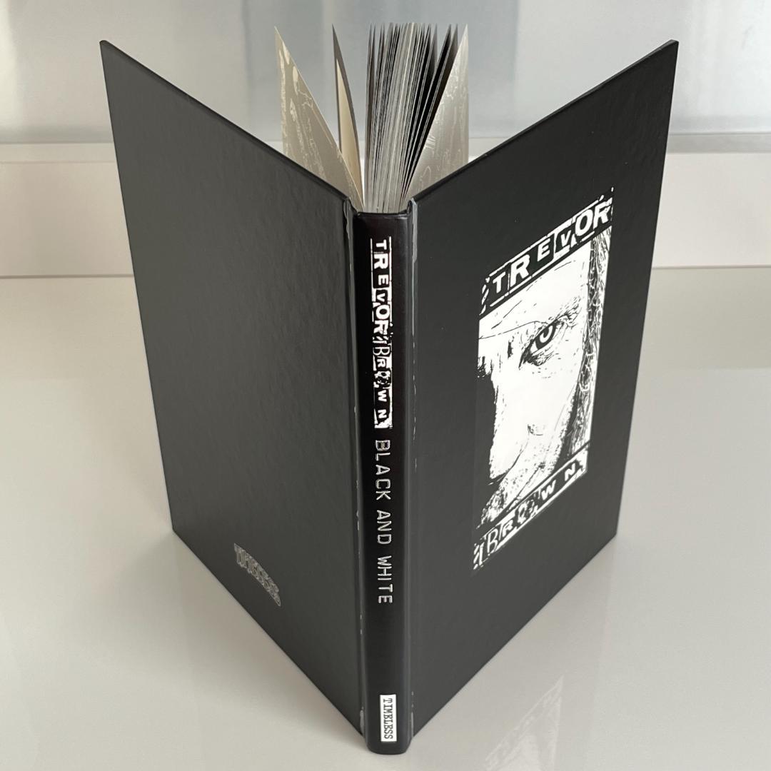 アート・デザイン・音楽 Trevor Brown, Black and White