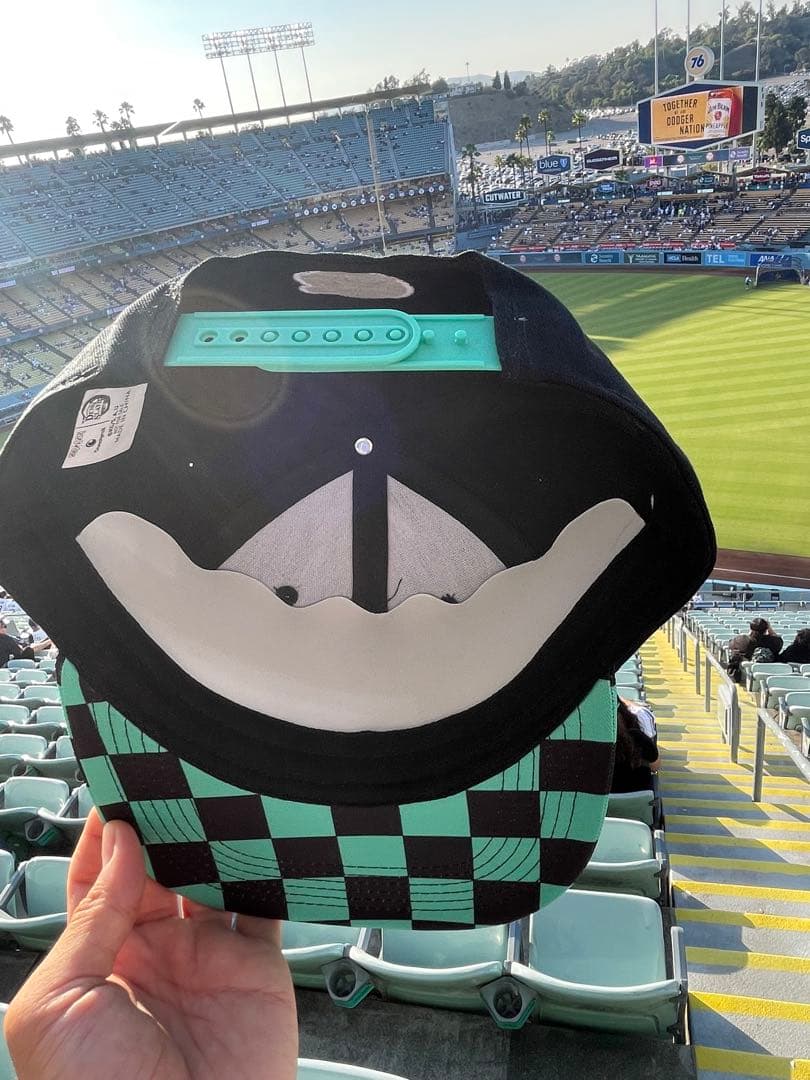 8/15【ドジャースタジアム先着限定】鬼滅の刃×ドジャースコラボキャッ