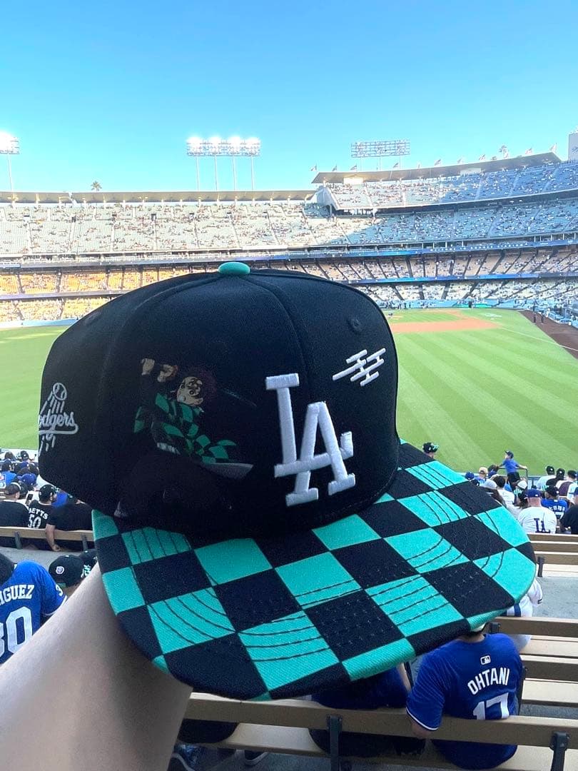 8/15【ドジャースタジアム先着限定】鬼滅の刃×ドジャースコラボキャッ