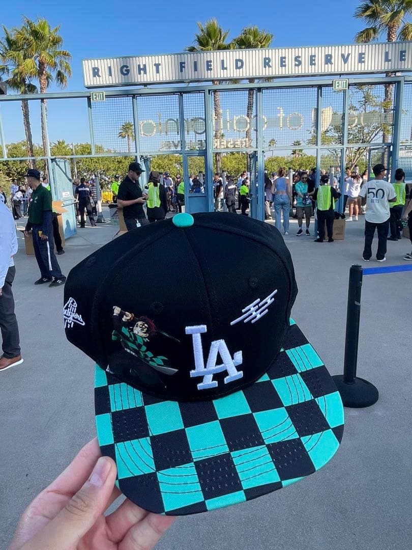 8/15【ドジャースタジアム先着限定】鬼滅の刃×ドジャースコラボキャッ