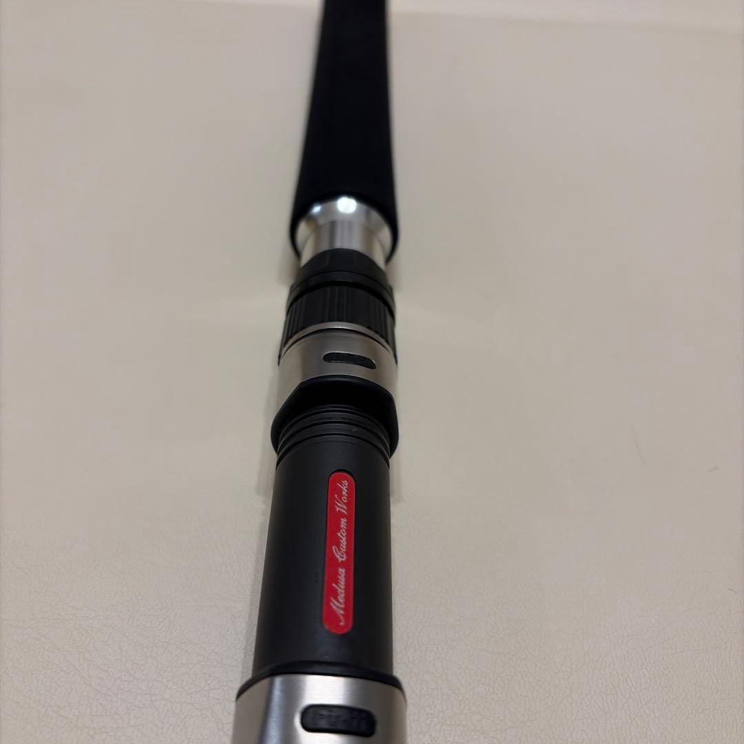 MC Works RAGING BULL 100XR-1 ショアジギングロッド