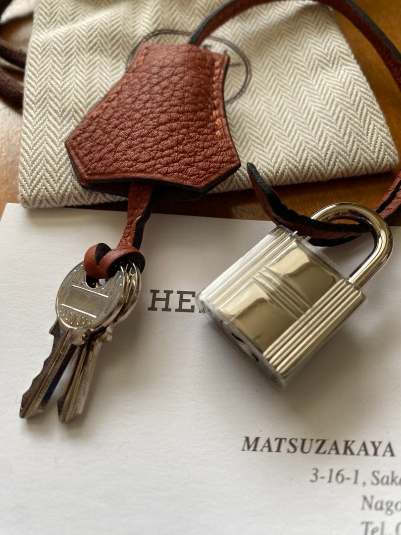 エルメス　バーキンの鍵　保護シールあり