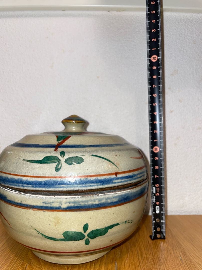 壺屋焼　やちむん　赤絵　タラフー　蓋物　浜田庄司　金城次郎　民藝