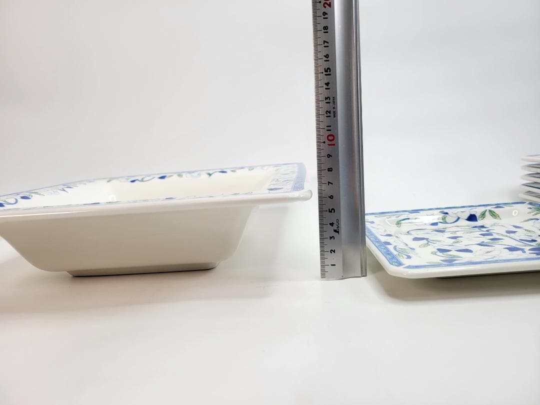 TiffanyBoutique　ティファニー・ブティック　スクエアプレート　角皿