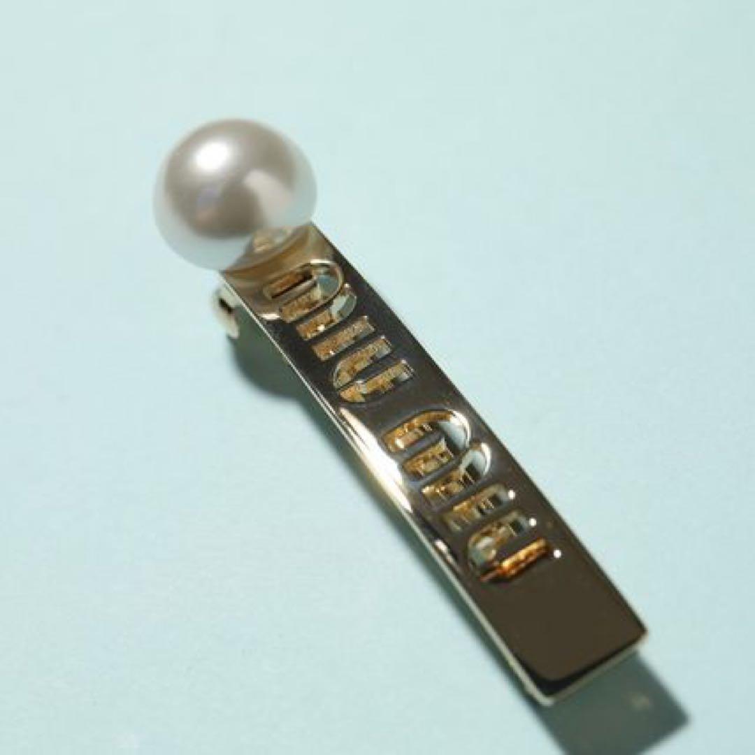 【美品】miu miu /ゴールド/ヘアピン