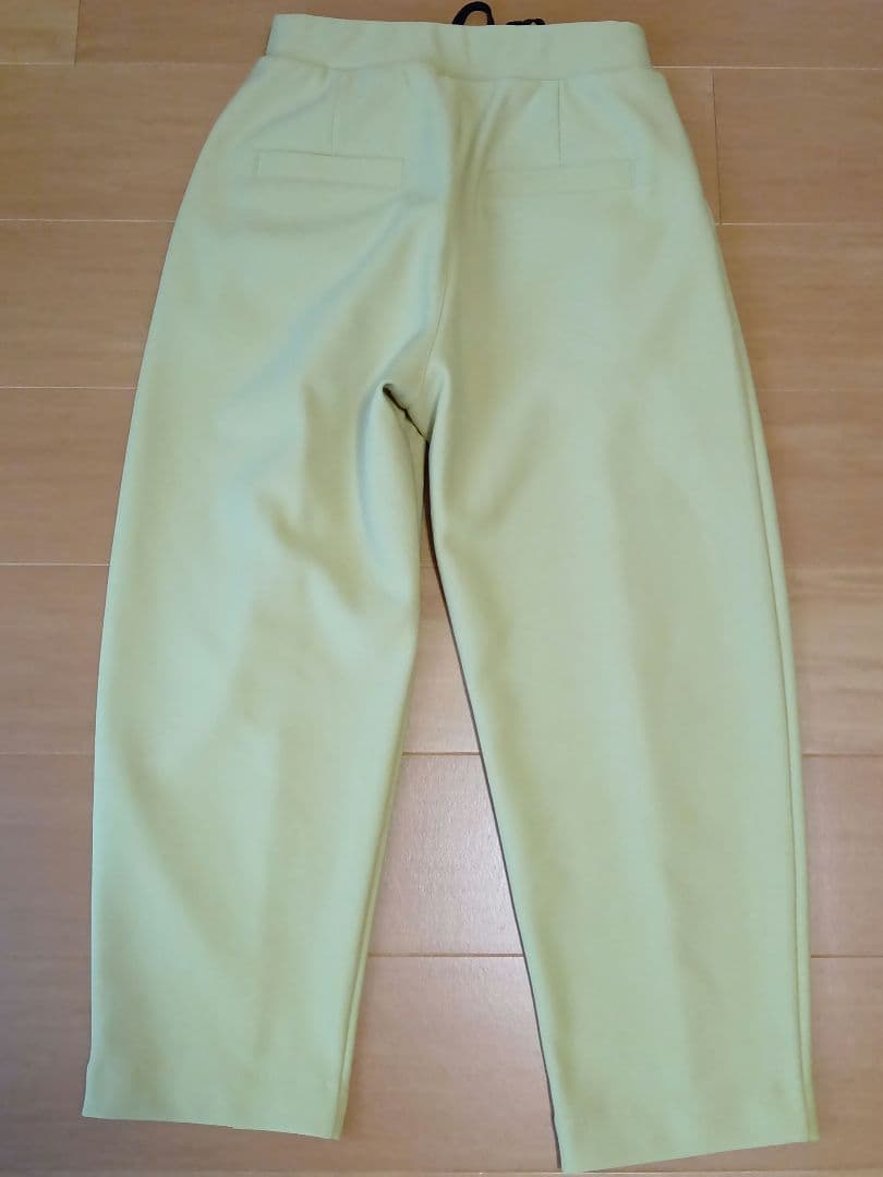 新品未使用☆アンナケリーの裏起毛コクーンパンツ　サイズ36